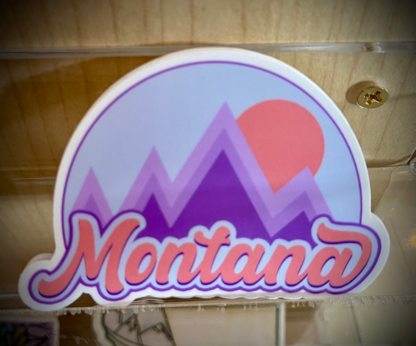 Pegatina troquelada retro "Montana" de Mountain Sunset