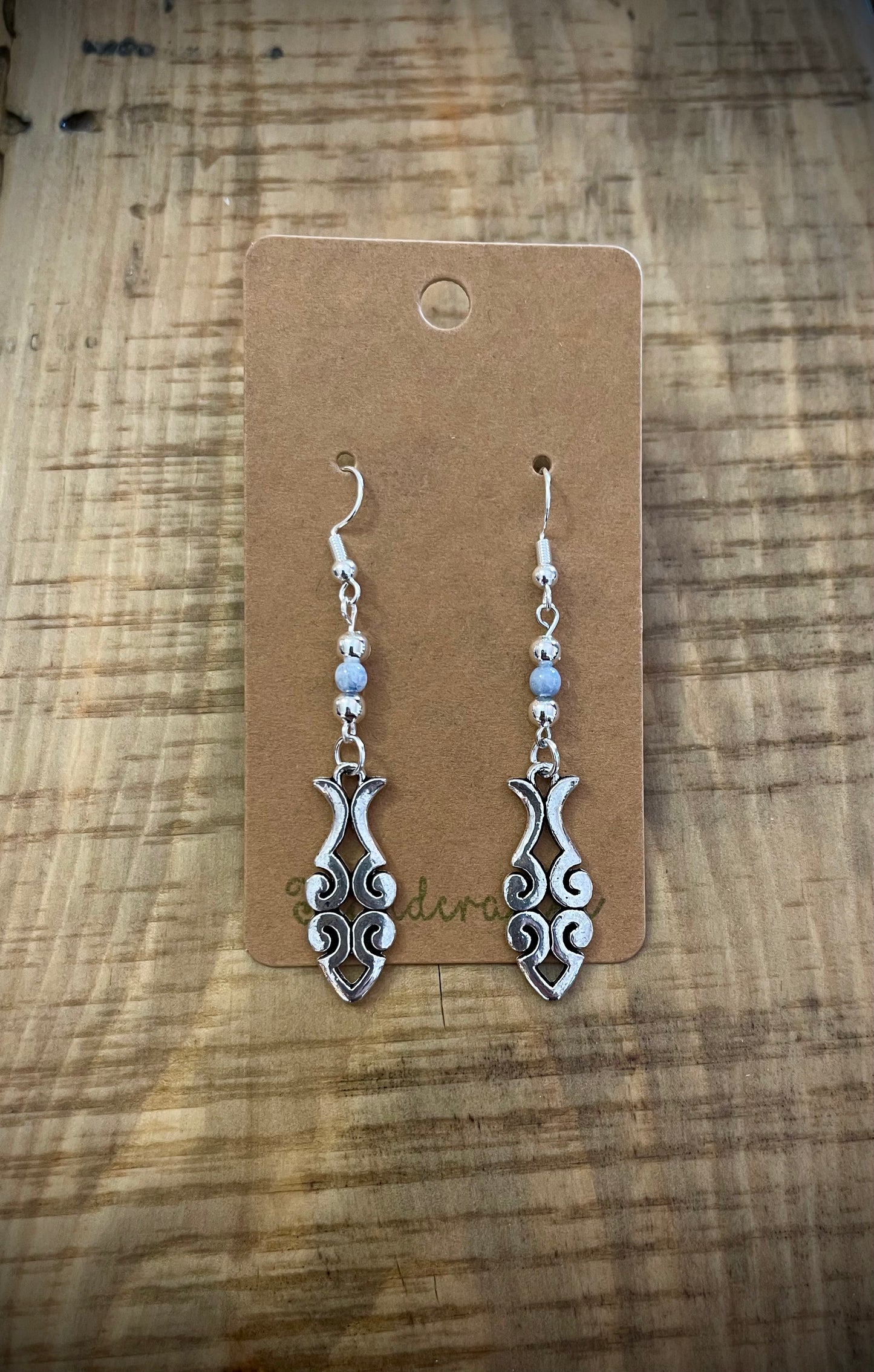 Boucles d'oreilles perlées à la main : Argent