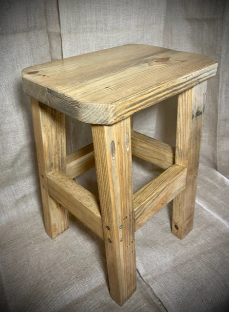 North 89 Tabouret moyen au design rustique en naturel