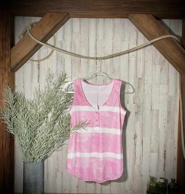 Tie-Dye Buttoned Tank in Pink